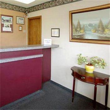 Courtesy Inn Monmouth Interior photo